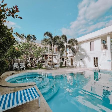 A Villas Resort & Restaurant Zamboanguita  Bagian luar foto