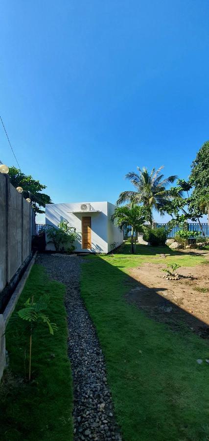 A Villas Resort & Restaurant Zamboanguita  Bagian luar foto