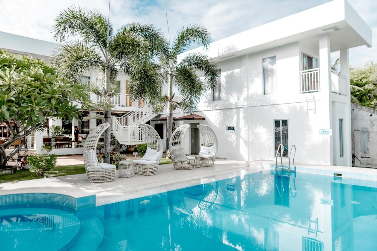 A Villas Resort & Restaurant Zamboanguita  Bagian luar foto