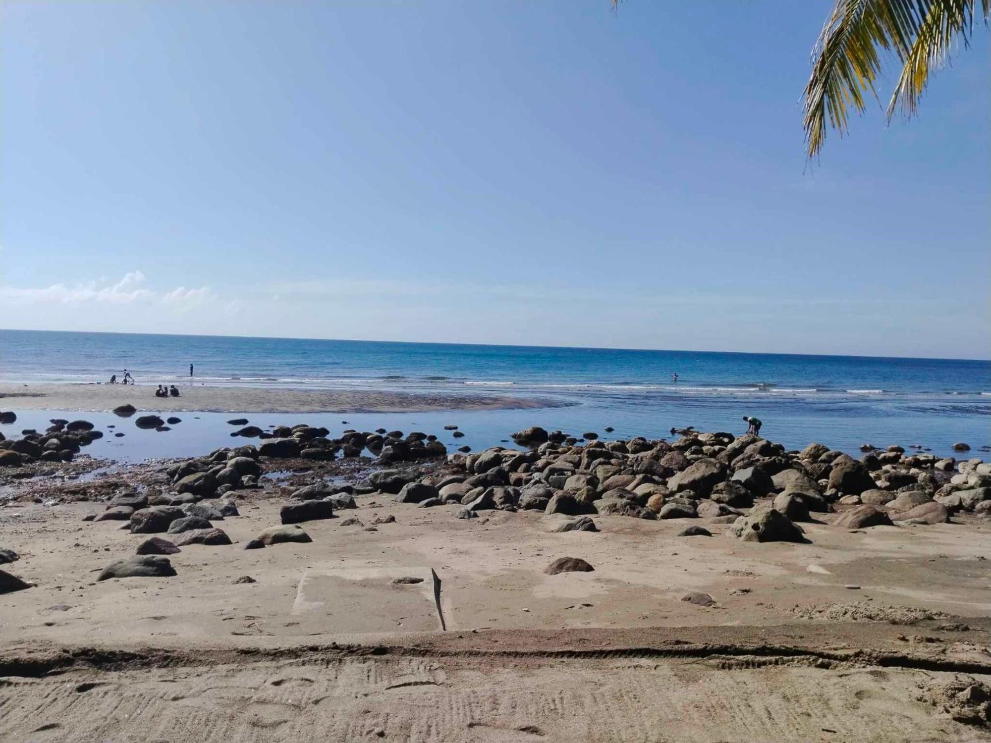 A Villas Resort & Restaurant Zamboanguita  Bagian luar foto